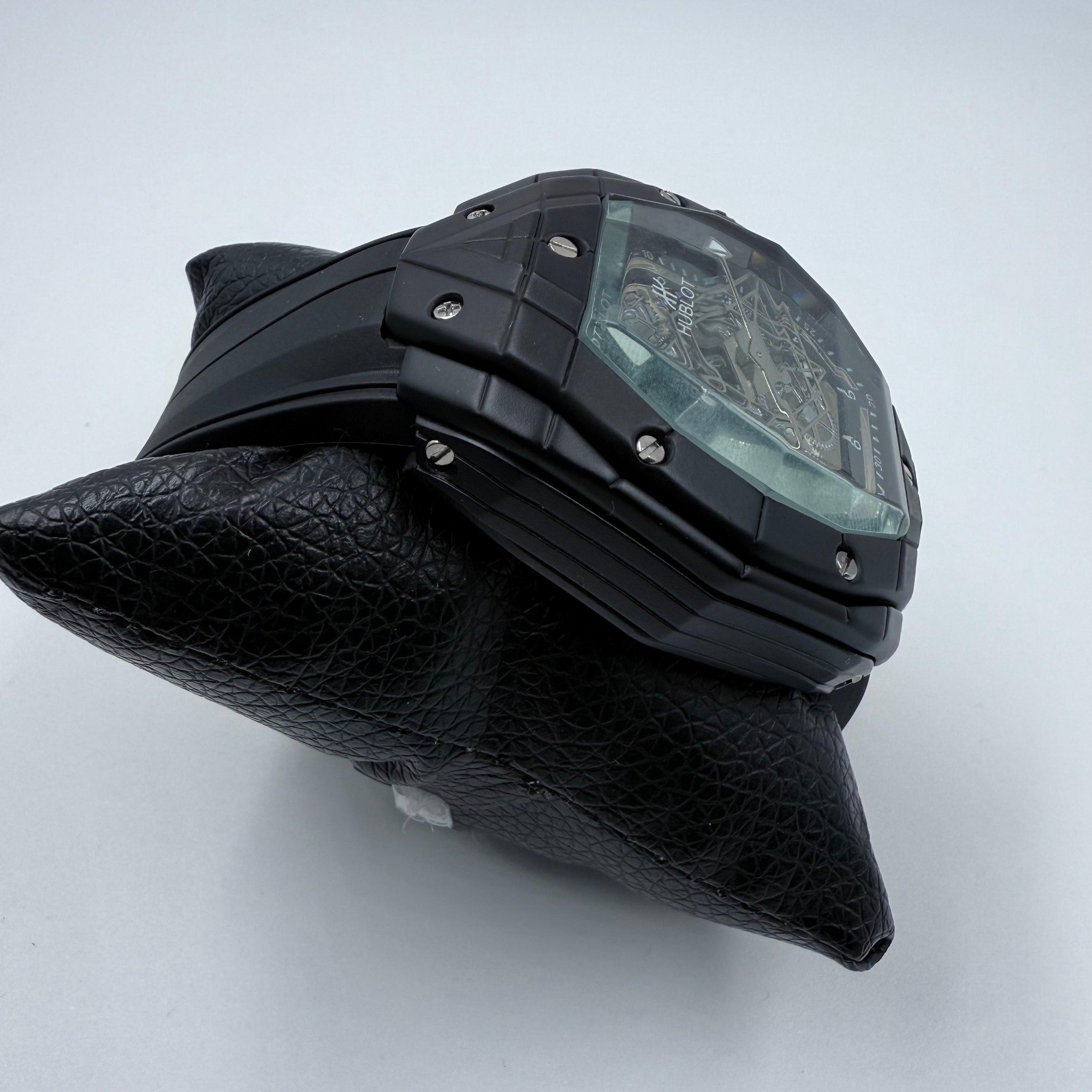 RELOJ HUBLOT A2 NEGRO-PLATEADO