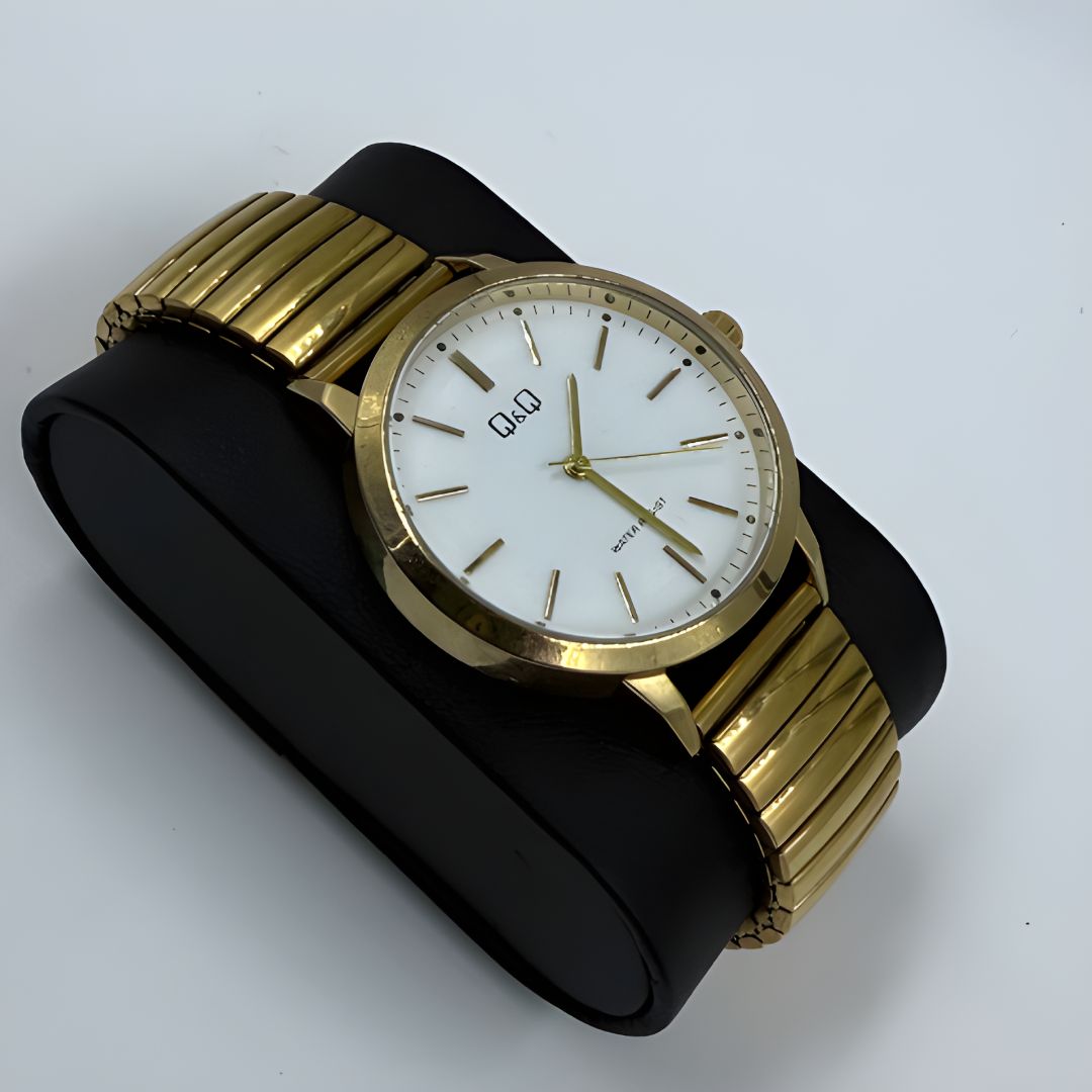 ORIGINAL Q&Q DORADO